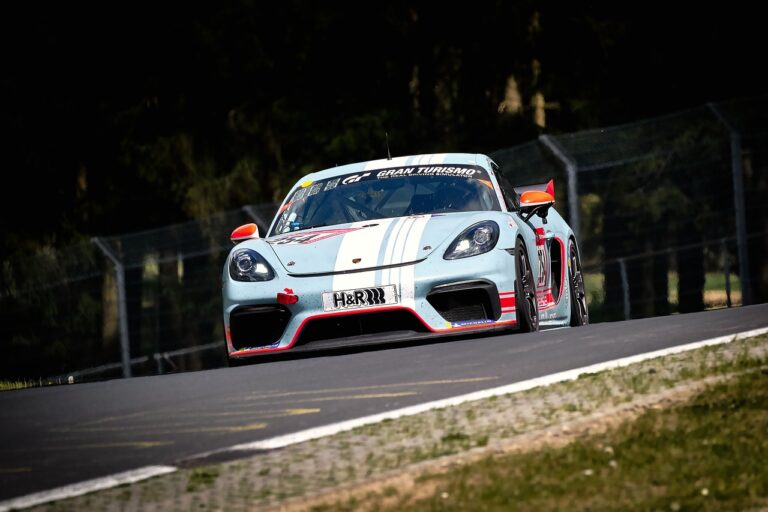 Exploring the Challenges of Managing Cricket Teams