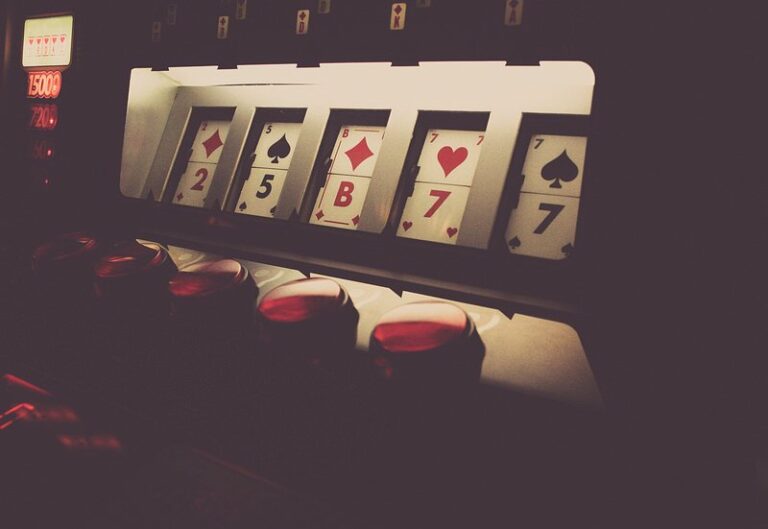 Top 5 Betting Mistakes to Avoid on Gold365 and Crickex